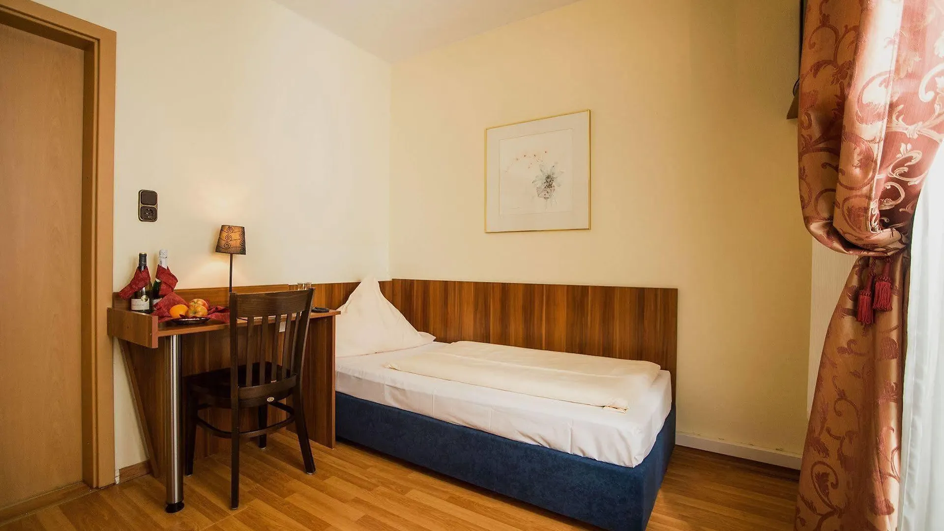 ***  Hotel Aria Frankfurt am Main Germany